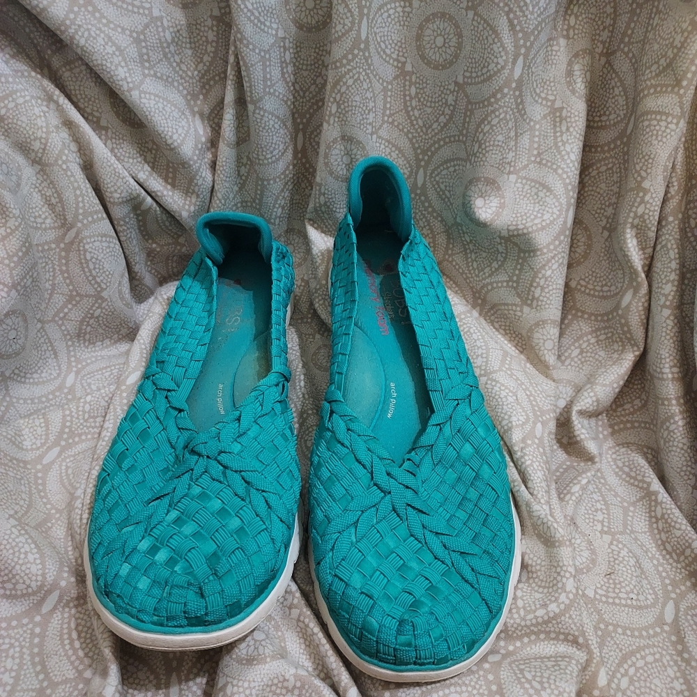 Turquoise flat BOBs